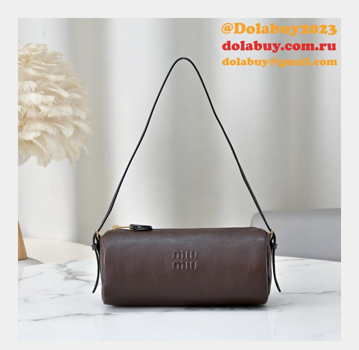 Fashion MIU MIU Nappa Leather Pouch 5NE851