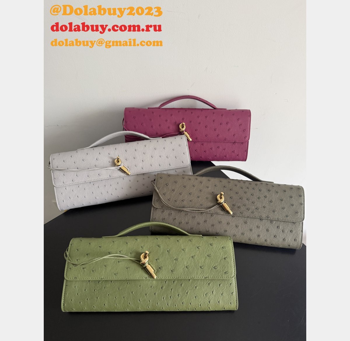 Women's Andiamo Clutch in Ostrich Vein