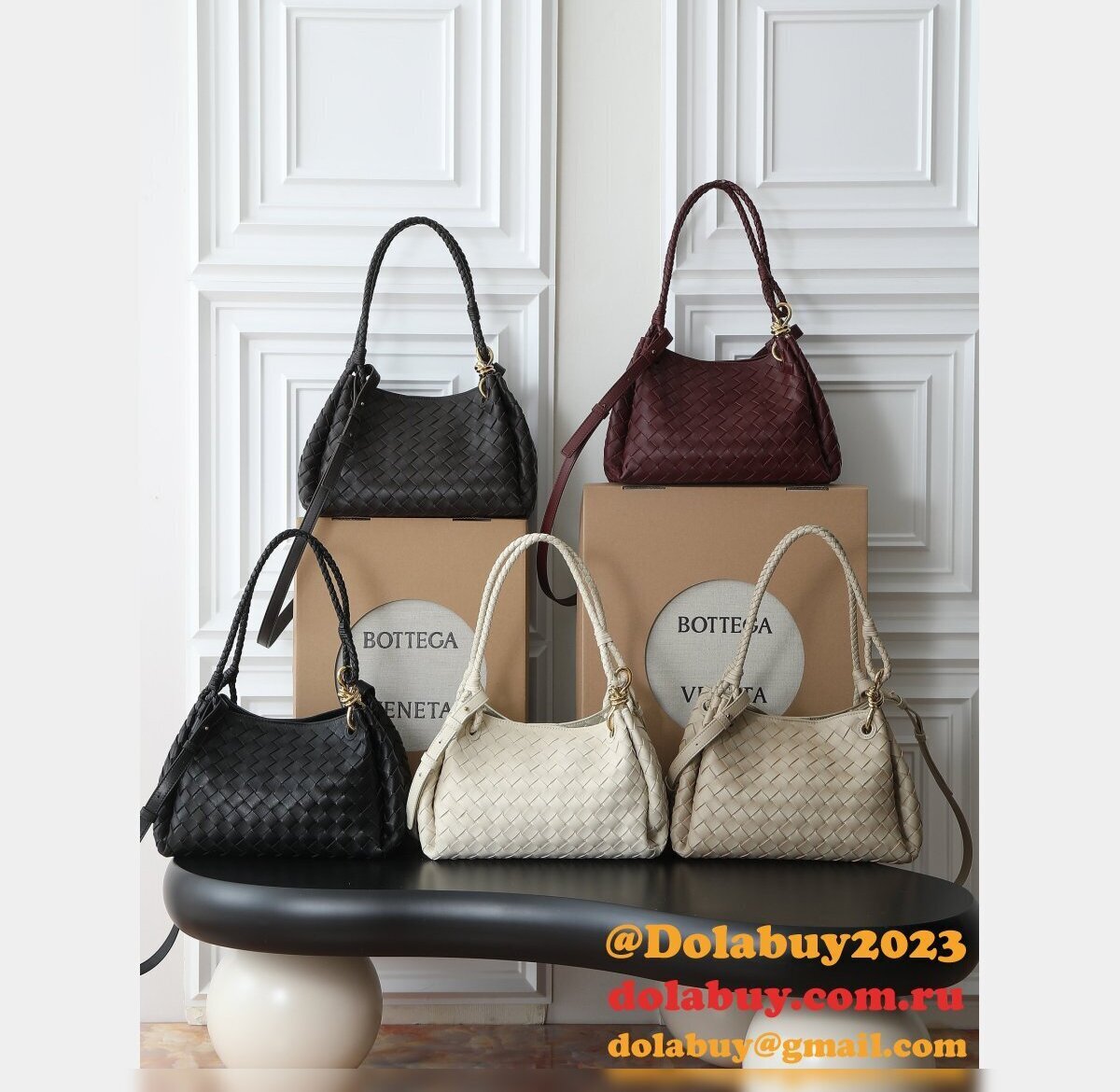 TOP Bottega Veneta Parachute Medium Shoulder bag